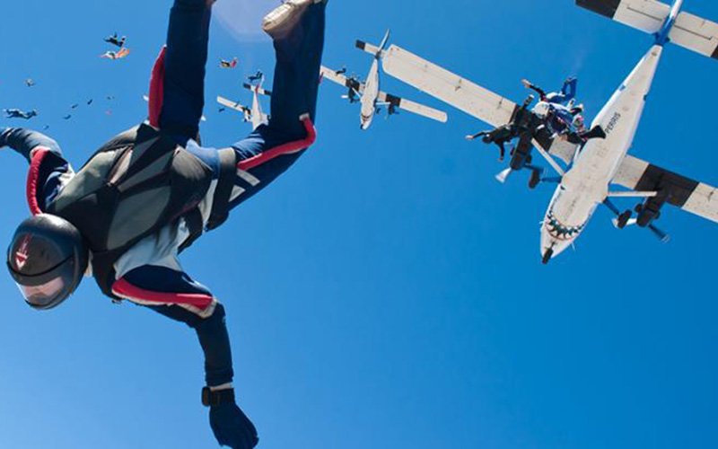 Home Skydive Abu Dhabi