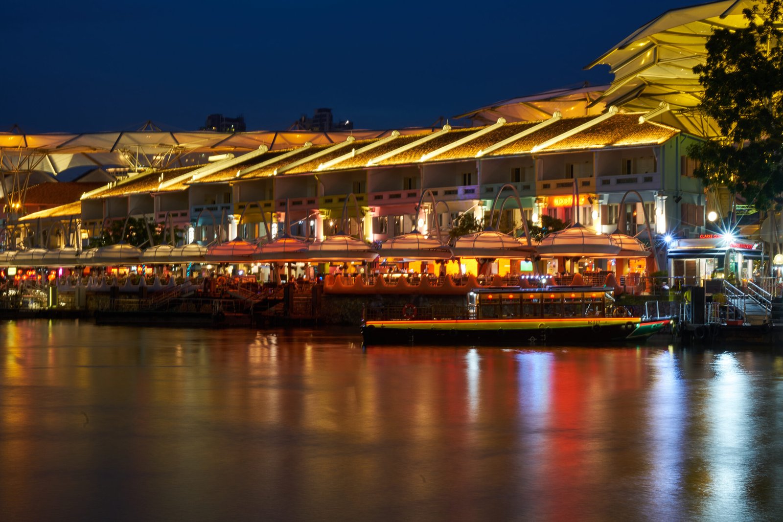 Home Dhow Cruise Creek
